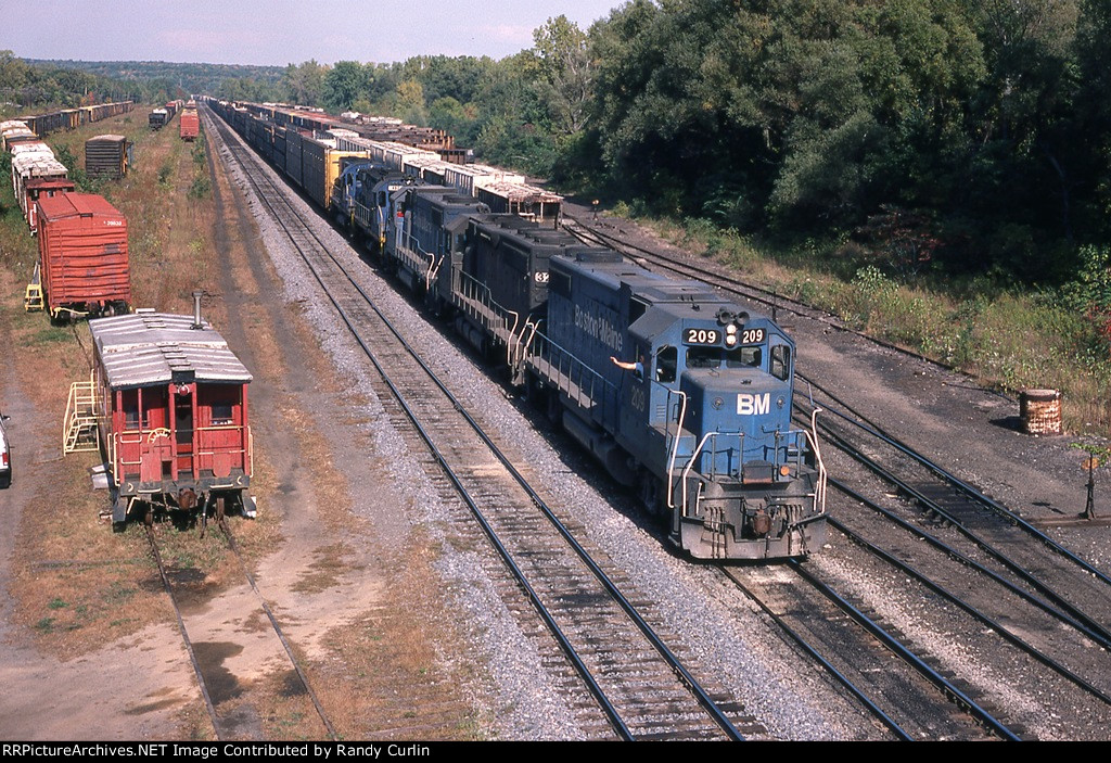 BM 209 with D&H EDNW at Mohawk yard